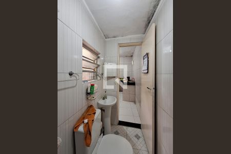 Banheiro de casa à venda com 2 quartos, 200m² em Vila Santa Maria, São Paulo
