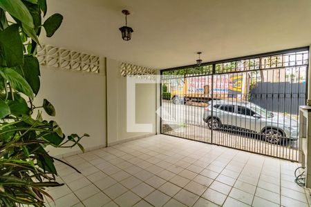 Garagem de casa à venda com 3 quartos, 222m² em Vila Alexandria, São Paulo