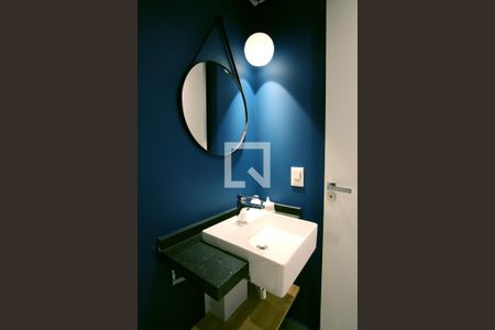 Banheiro de kitnet/studio para alugar com 1 quarto, 22m² em Vila Gomes Cardim, São Paulo