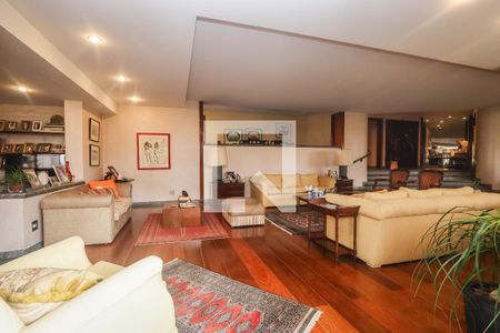 Sala de apartamento à venda com 4 quartos, 367m² em Vila Suzana, São Paulo