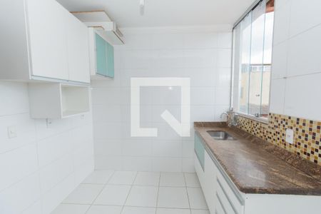 Cozinha de apartamento à venda com 3 quartos, 76m² em Santa Cruz Industrial, Contagem