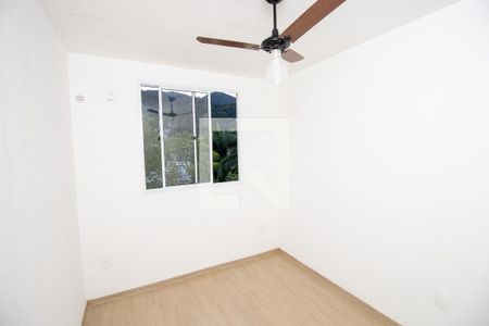 Quarto 1 de apartamento para alugar com 2 quartos, 43m² em Vargem Grande, Rio de Janeiro