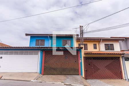 Fachada de casa à venda com 3 quartos, 129m² em Jardim Oriental, São Paulo