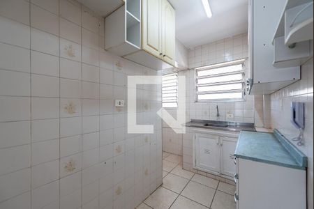 Cozinha de apartamento para alugar com 2 quartos, 66m² em Ponta da Praia, Santos