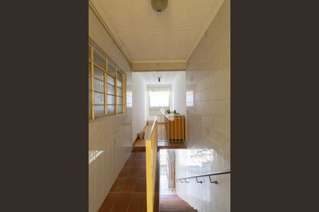 Casa 1 - Corredor de casa à venda com 3 quartos, 188m² em Vila Ré, São Paulo