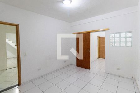 Quarto 1 de casa para alugar com 2 quartos, 110m² em Vila Rio Branco, São Paulo
