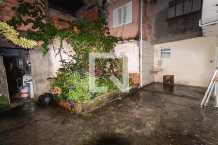 Quintal de casa para alugar com 2 quartos, 110m² em Vila Rio Branco, São Paulo