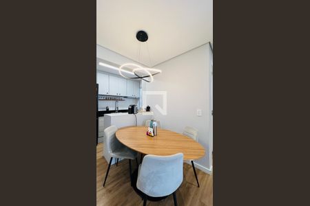 Sala de apartamento à venda com 2 quartos, 57m² em Jardim Vila Galvao, Guarulhos