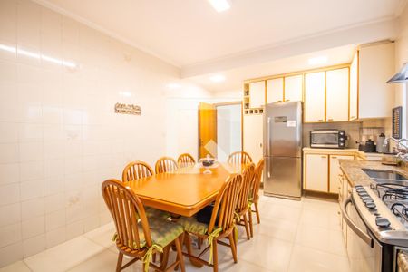 Cozinha de casa à venda com 4 quartos, 272m² em Jardim Roberto, Osasco