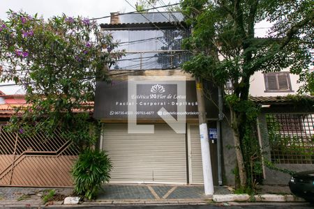 Fachada  de casa para alugar com 3 quartos, 125m² em Aricanduva, São Paulo