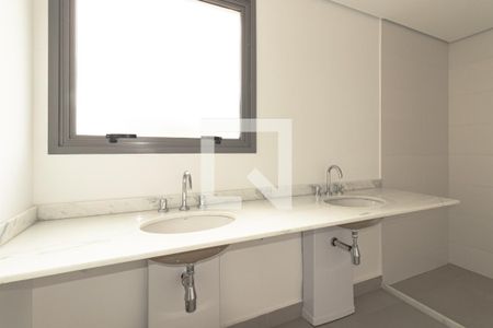 Banheiro da Suíte 1 de apartamento à venda com 3 quartos, 265m² em Vila Nova Conceição, São Paulo