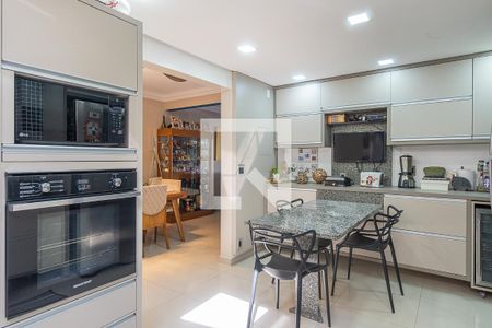 Cozinha de casa de condomínio à venda com 3 quartos, 180m² em Tristeza, Porto Alegre