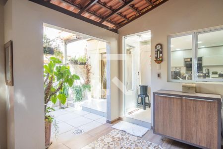 Quintal de casa de condomínio à venda com 3 quartos, 180m² em Tristeza, Porto Alegre