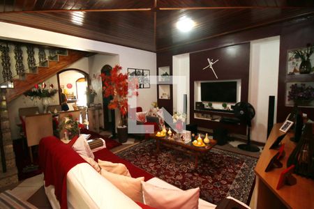 Sala de casa à venda com 3 quartos, 150m² em Irajá, Rio de Janeiro