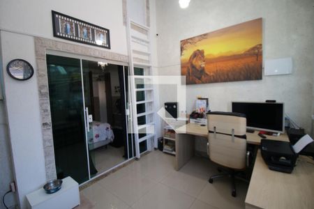 Escritório de casa à venda com 3 quartos, 200m² em Irajá, Rio de Janeiro