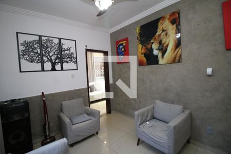 Sala de TV de casa à venda com 3 quartos, 200m² em Irajá, Rio de Janeiro