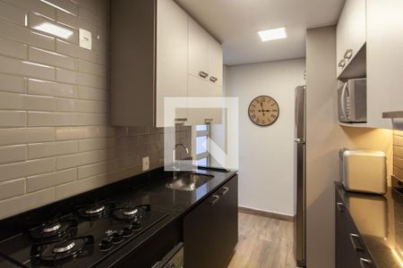 Cozinha de apartamento para alugar com 2 quartos, 56m² em Itapoã, Belo Horizonte