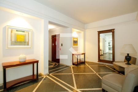 Hall Social de apartamento à venda com 3 quartos, 160m² em Jardim Paulista, São Paulo