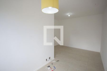 Sala de apartamento à venda com 2 quartos, 60m² em Tanque, Rio de Janeiro