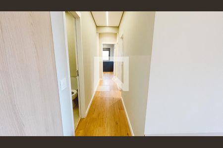 Corredor de apartamento à venda com 3 quartos, 104m² em Parada Inglesa, São Paulo