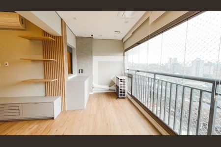 Varanda  de apartamento à venda com 3 quartos, 104m² em Parada Inglesa, São Paulo