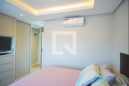 Suíte de apartamento à venda com 2 quartos, 75m² em Jardim Sabará, Porto Alegre