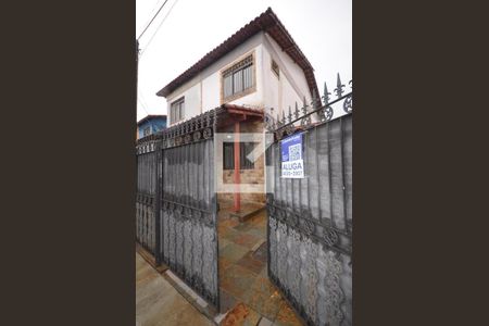 Fachada de casa à venda com 2 quartos, 72m² em Campo Grande, Rio de Janeiro