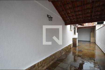 Garagem de casa à venda com 2 quartos, 72m² em Campo Grande, Rio de Janeiro