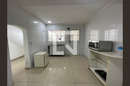 Cozinha de kitnet/studio para alugar com 1 quarto, 30m² em Vila Butantã, São Paulo