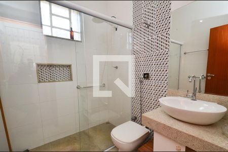 Banheiro2 de casa à venda com 6 quartos, 333m² em Esplanada, Belo Horizonte