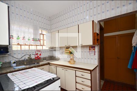 Cozinha de casa à venda com 6 quartos, 333m² em Esplanada, Belo Horizonte