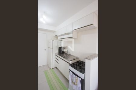 Cozinha de apartamento para alugar com 1 quarto, 27m² em Jardim Mirante, São Paulo