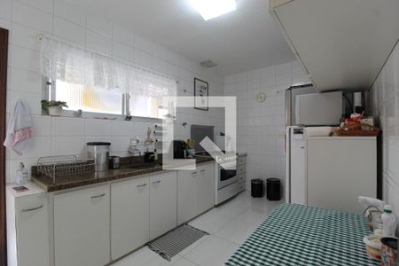 Cozinha de apartamento para alugar com 3 quartos, 94m² em Indianópolis, São Paulo