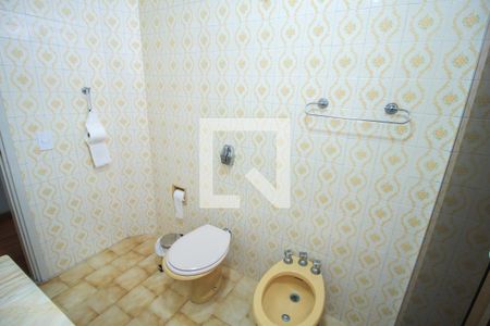 Banheiro 3 de casa à venda com 3 quartos, 180m² em Água Rasa, São Paulo