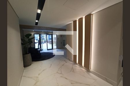 Hall de entrada de apartamento para alugar com 3 quartos, 158m² em City América, São Paulo