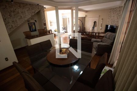 Sala de casa à venda com 3 quartos, 330m² em Cidade Universitária, Campinas