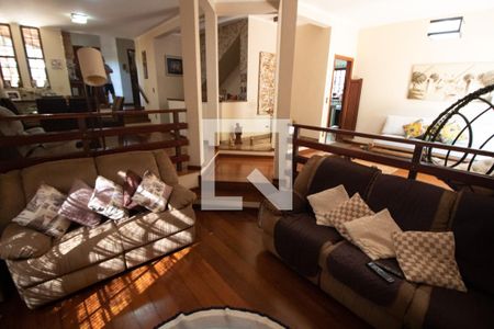 Sala de casa à venda com 3 quartos, 330m² em Cidade Universitária, Campinas