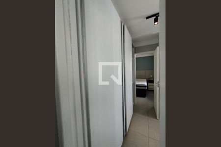Closet da suíte de apartamento à venda com 2 quartos, 76m² em Aclimação, São Paulo