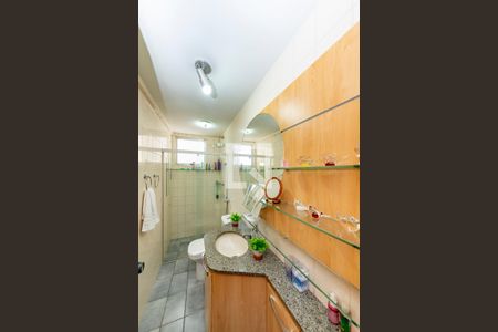 Banheiro Social de apartamento à venda com 3 quartos, 97m² em Barro Preto, Belo Horizonte