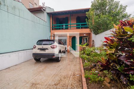 Fachada de casa à venda com 4 quartos, 255m² em Glória, Porto Alegre