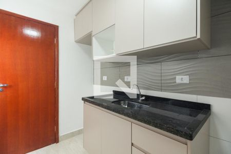 Cozinha de apartamento para alugar com 2 quartos, 50m² em Vila Carrão, São Paulo