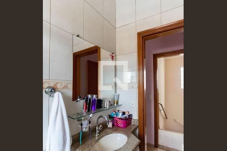 Casa à venda com 4 quartos, 125m² em Vila Nair, São Paulo