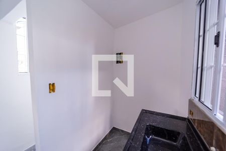 Cozinha de casa para alugar com 1 quarto, 28m² em Jardim Penha, São Paulo