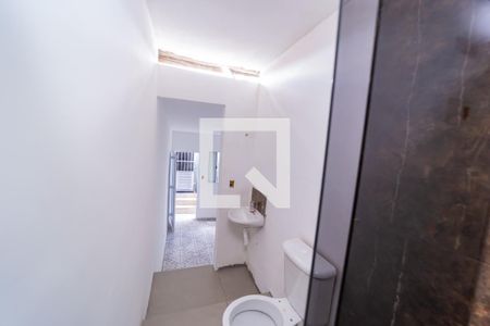 Banheiro de casa para alugar com 1 quarto, 28m² em Jardim Penha, São Paulo