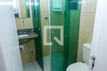 Banheiro de apartamento à venda com 2 quartos, 51m² em Vila Inglesa, São Paulo