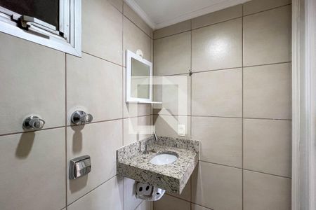 Banheiro de apartamento para alugar com 1 quarto, 36m² em Cambuci, São Paulo