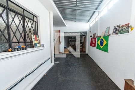 Garagem de casa para alugar com 6 quartos, 620m² em Vila Mariana, São Paulo