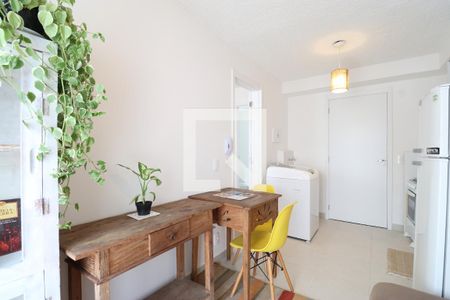 Sala/Cozinha/área de serviço de apartamento para alugar com 1 quarto, 29m² em Parque Industrial Tomas Edson, São Paulo