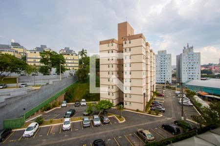 Vista da sala de apartamento para alugar com 2 quartos, 49m² em Vila Lutécia, Santo André