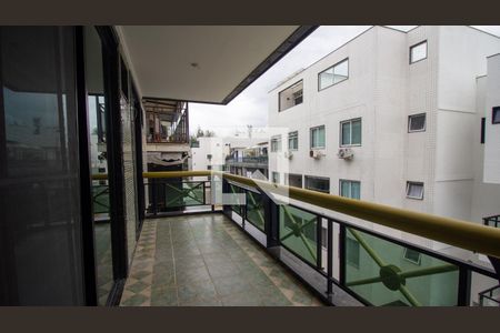 Sacada da Suíte 2 e 3 de apartamento para alugar com 4 quartos, 220m² em Recreio dos Bandeirantes, Rio de Janeiro